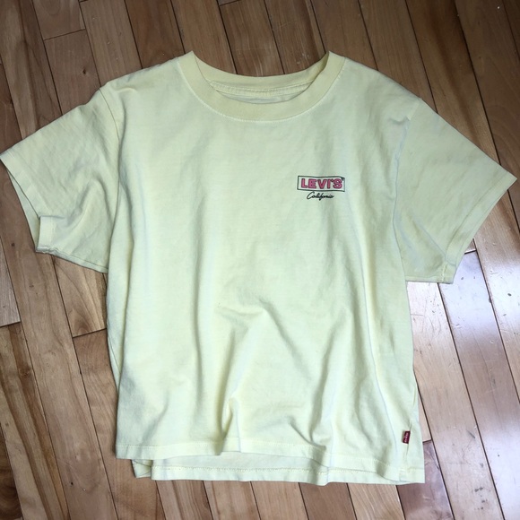 Levi's Tops - Levi’s oversized t-shirt